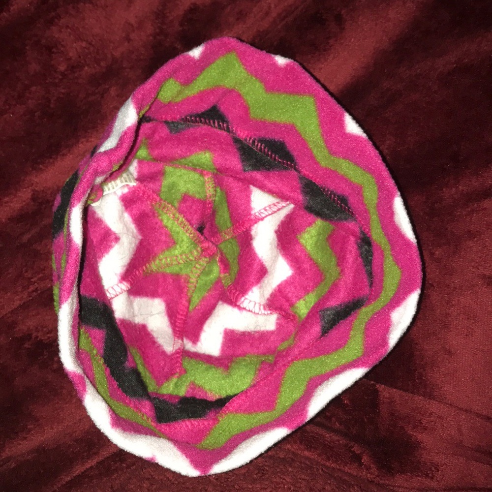 Hat - Picture 3 of 4